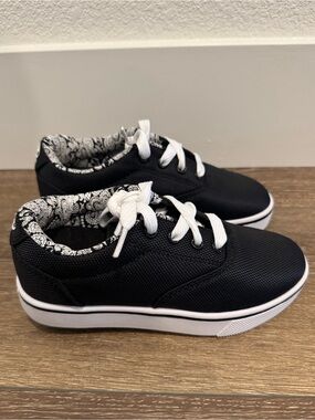 New Heelys Black The Launch Skate Lace-Up Sneakers Size Youth 1
